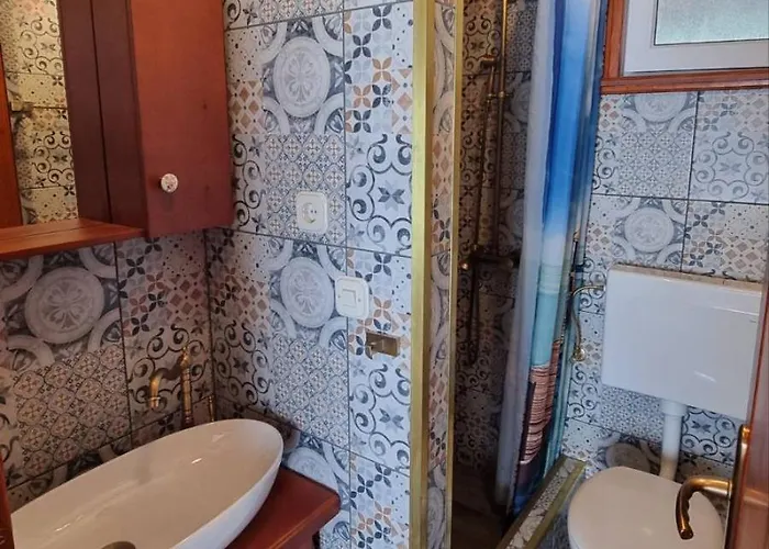 Дом отдыха Seaside House With A Swimming Pool Vinjerac, Zadar - 9689 *